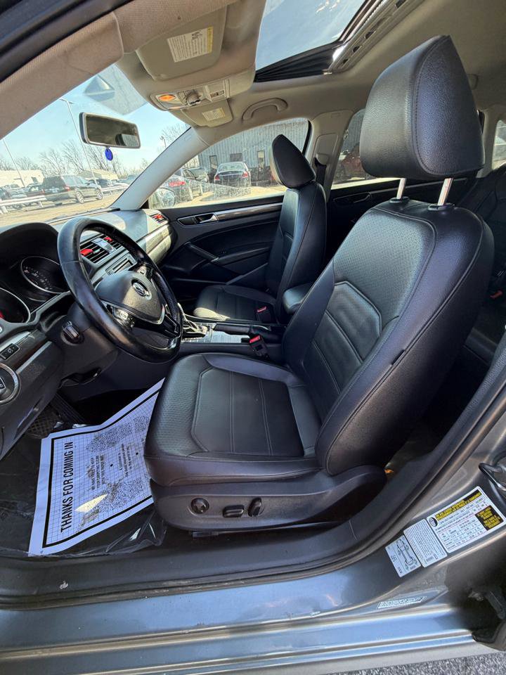 Used 2017 Volkswagen Passat 1.8T SE FWD image 18