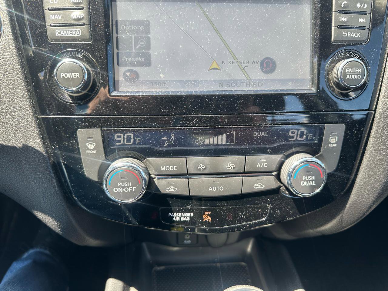 Used 2017 Nissan Rogue Sport SV w/ SV Premium Package AWD/4WD image 15