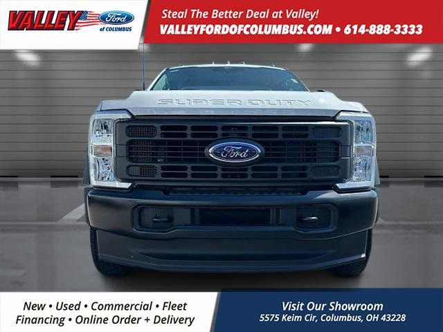 New 2025 Ford F550 4x4 Regular Cab Super Duty image 2