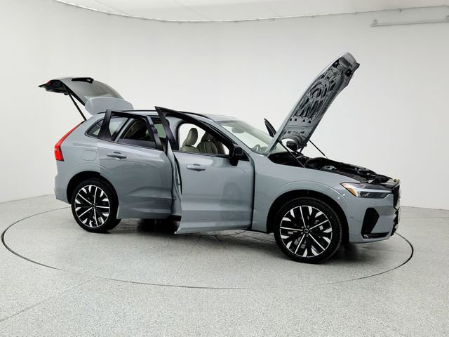 New 2026 Volvo XC60 B5 Ultra w/ Protection Package Premier image 10