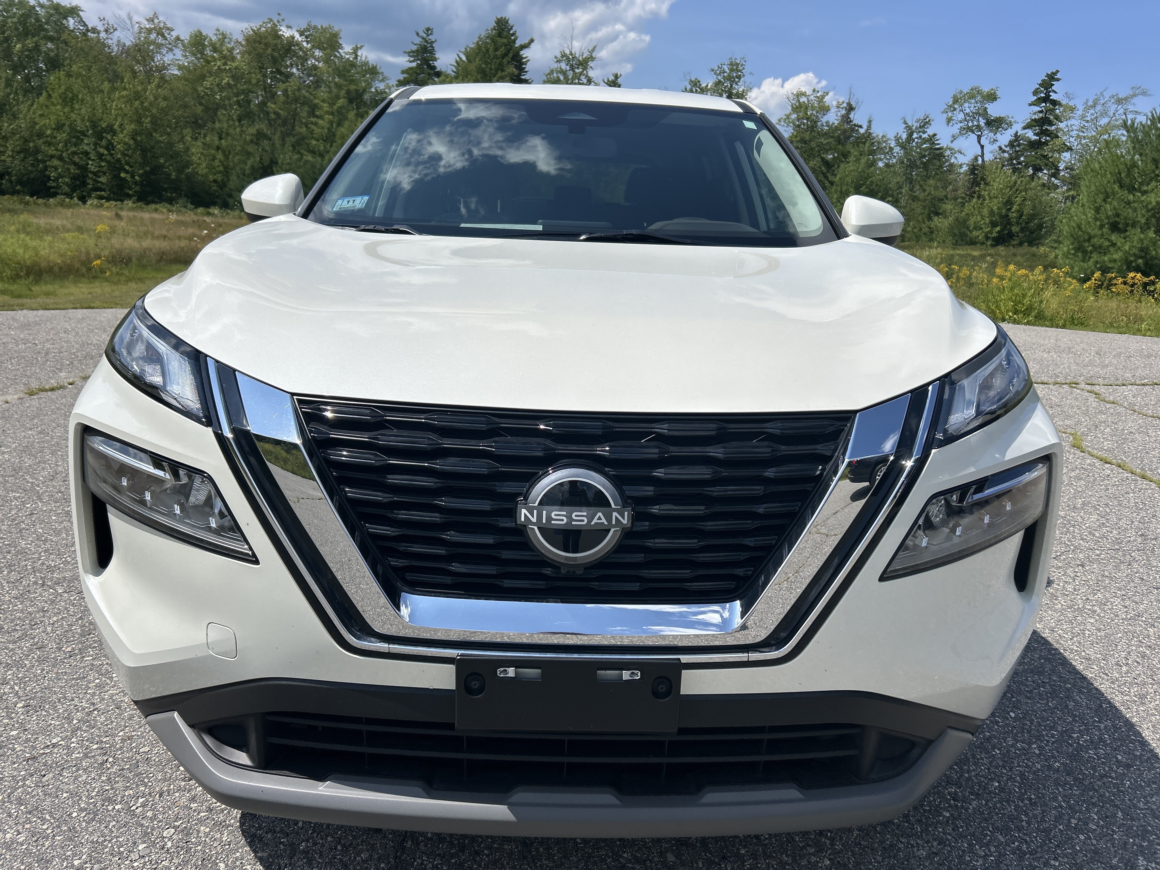 Certified 2023 Nissan Rogue SV AWD/4WD image 2