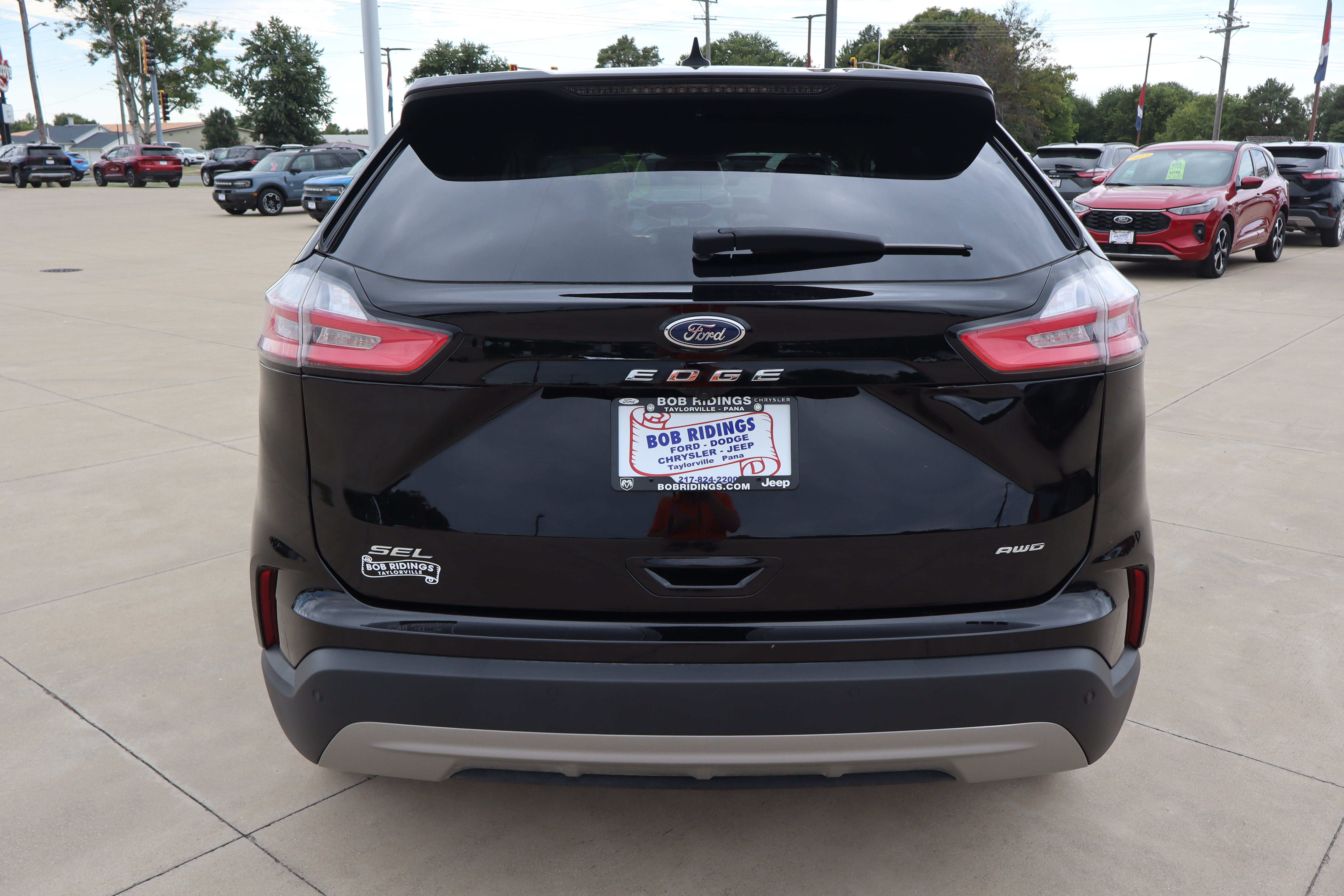 Used 2024 Ford Edge SEL w/ Convenience Package AWD/4WD image 7
