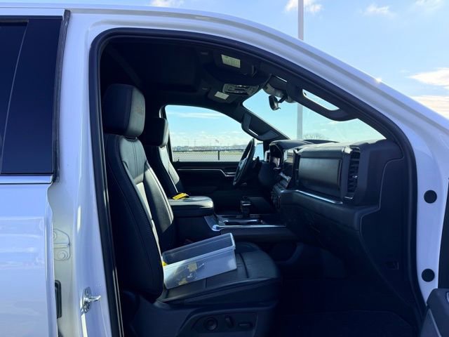Used 2025 Chevrolet Silverado 1500 High Country w/ Technology Package image 11