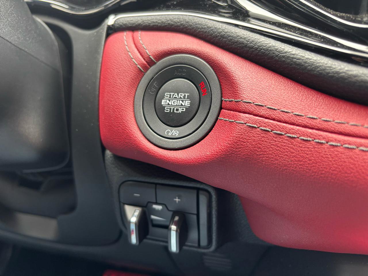 Used 2022 Dodge Durango R/T w/ Trailer Tow Group IV image 31