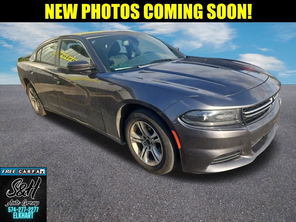 Used 2015 Dodge Charger SE RWD image 1