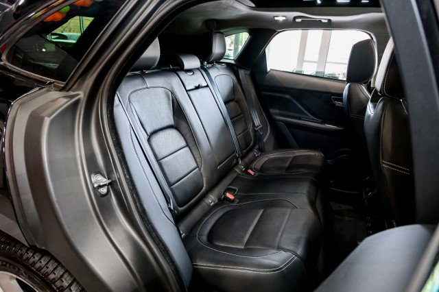 Used 2019 Jaguar F-PACE R-Sport image 24