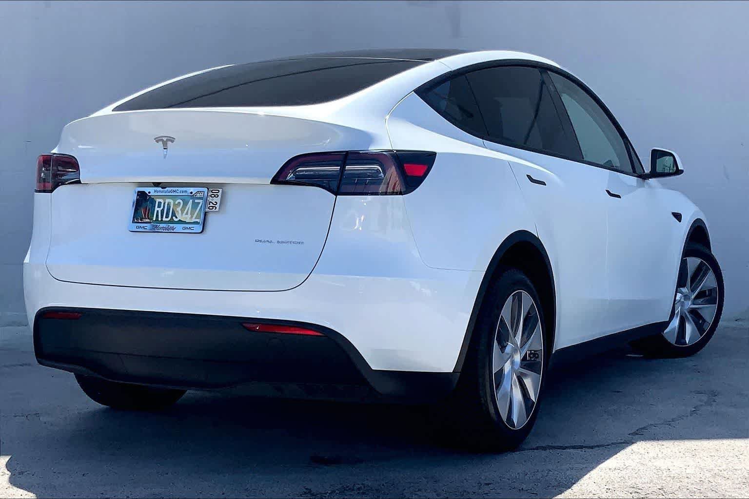 Used 2023 Tesla Model Y Long Range AWD/4WD image 22