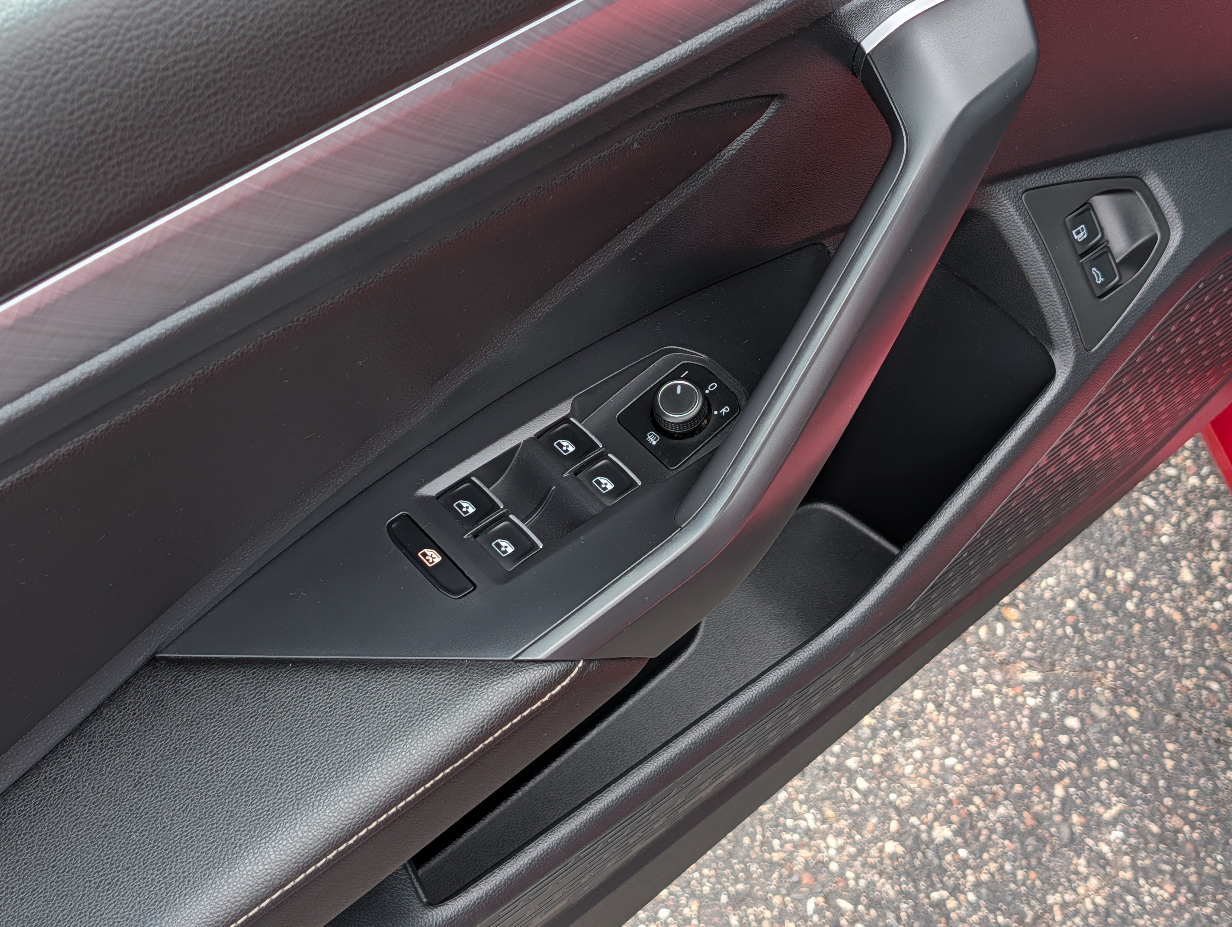 Used 2022 Volkswagen Jetta SE FWD image 19