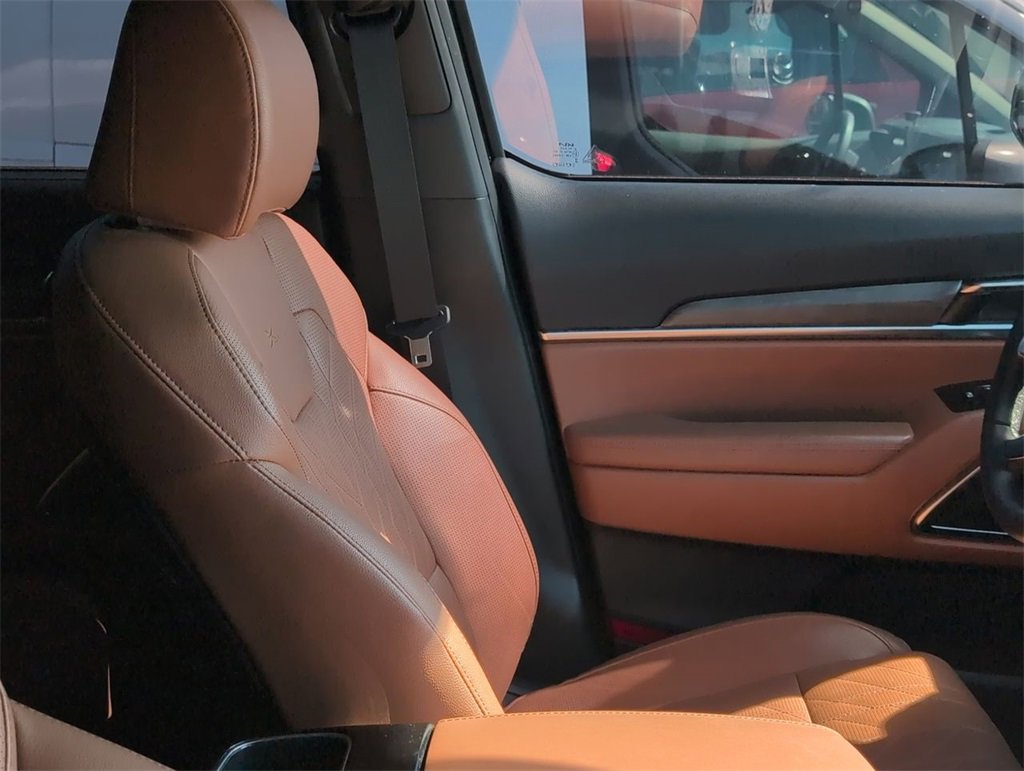 Used 2025 Kia Telluride SX X-Line image 11