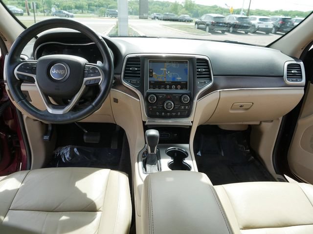 Used 2016 Jeep Grand Cherokee Limited AWD/4WD image 22