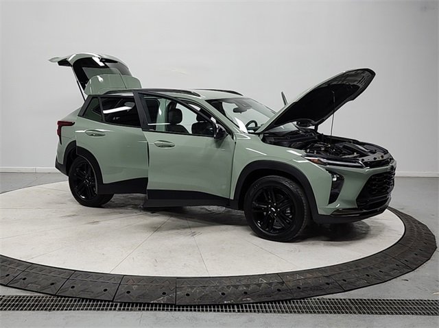 Used 2024 Chevrolet Trax ACTIV w/ Driver Confidence Package image 9