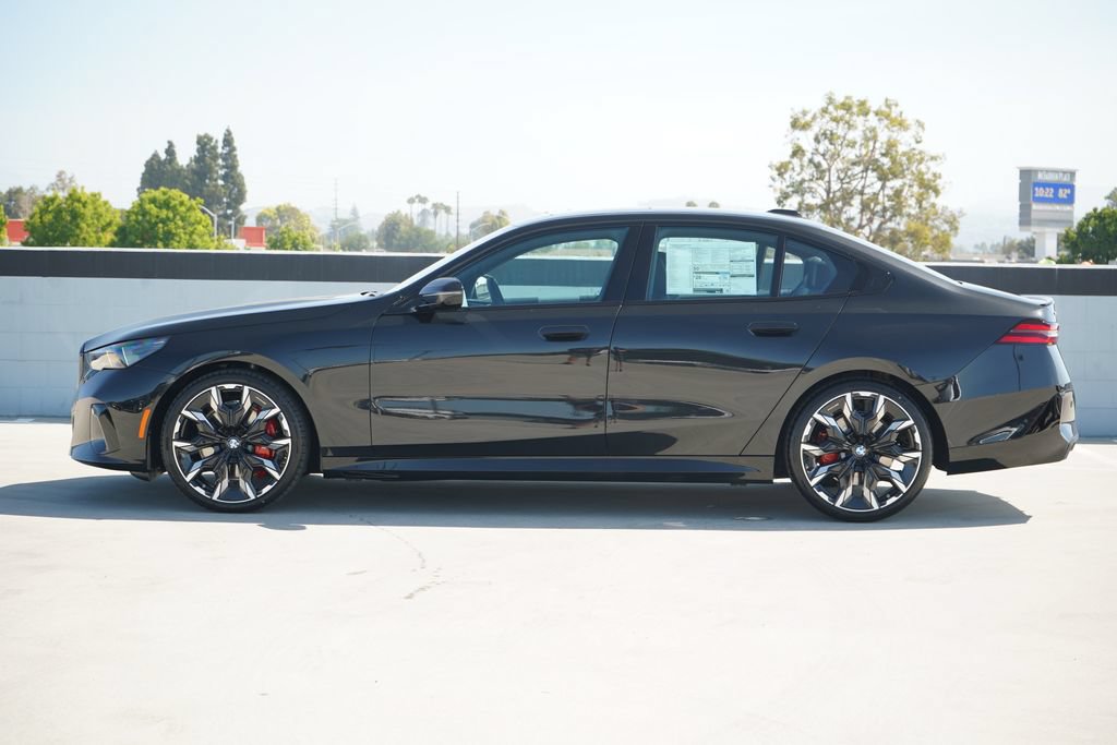 New 2027 BMW 540i xDrive w/ M Sport Package AWD/4WD image 4
