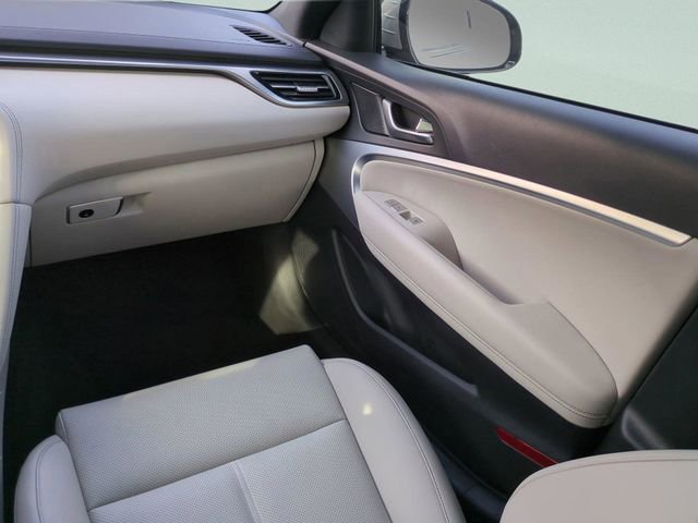 Certified 2025 Genesis G70 2.5T AWD/4WD image 15