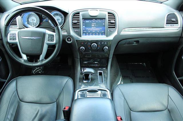 Used 2014 Chrysler 300 C AWD/4WD image 19