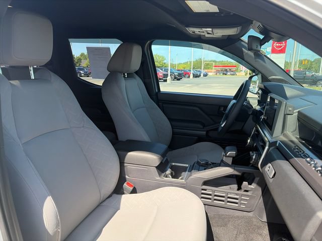Used 2024 Toyota Tacoma SR5 AWD/4WD image 12