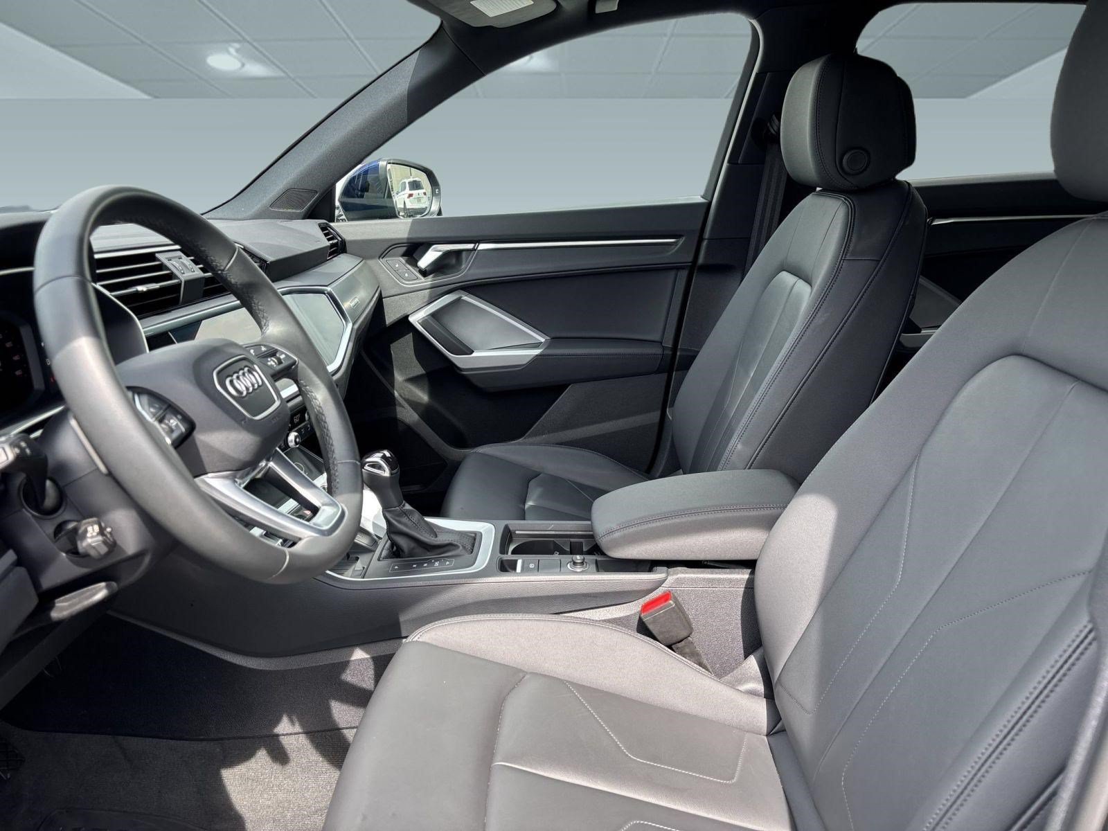 Certified 2025 Audi Q3 2.0T Premium AWD/4WD image 26