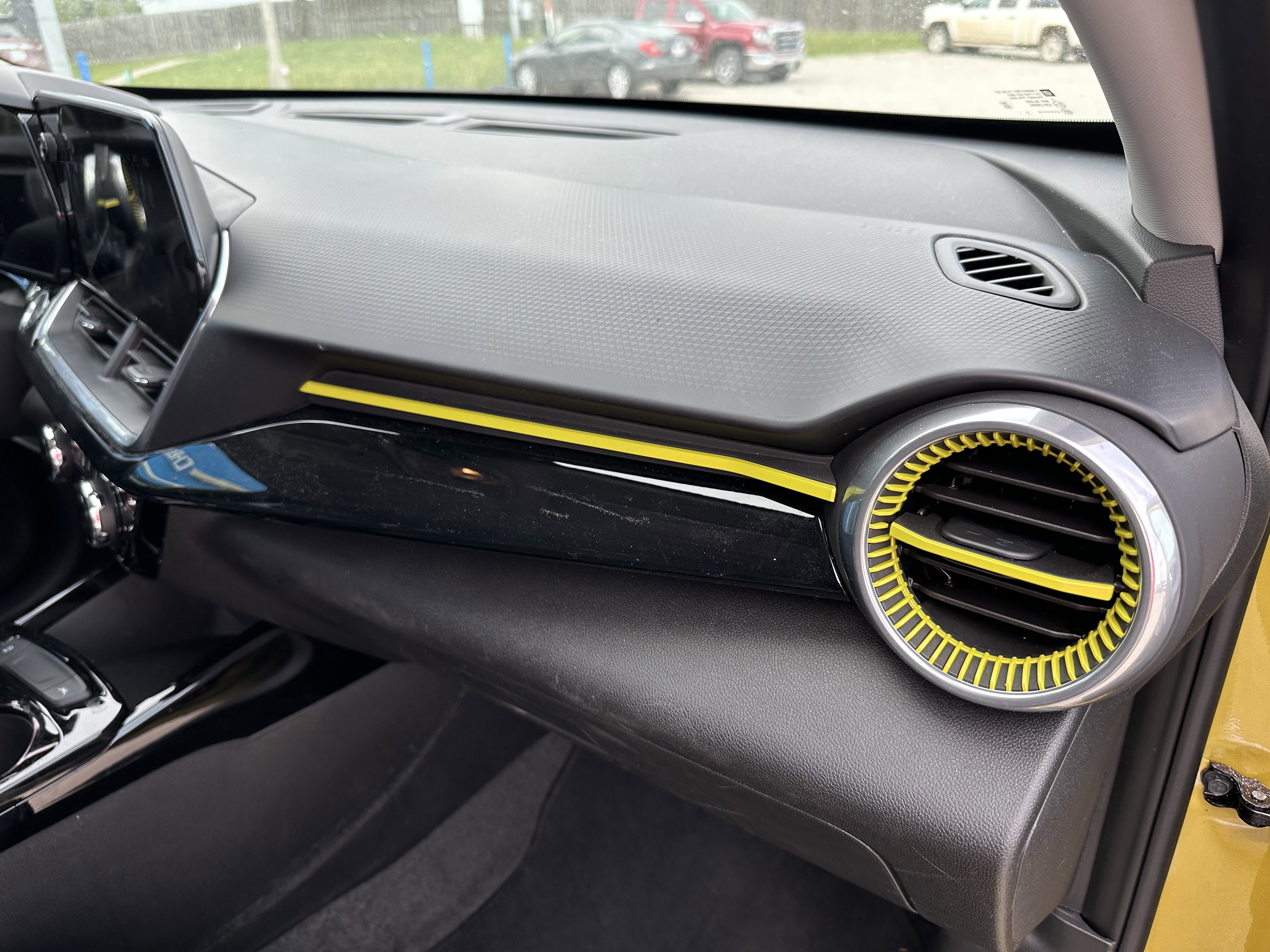 Used 2024 Chevrolet Trax ACTIV image 22