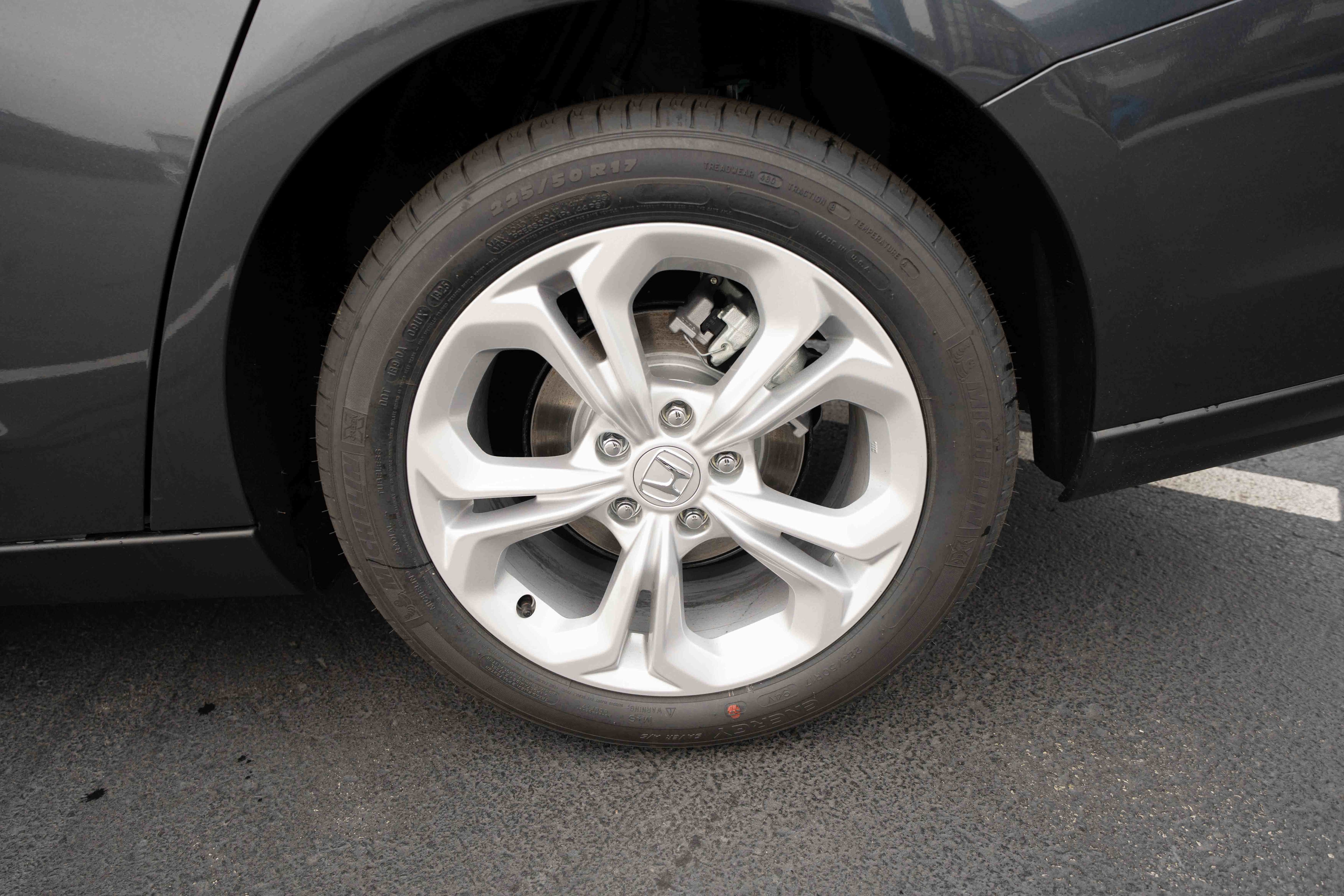 New 2025 Honda Accord LX image 28