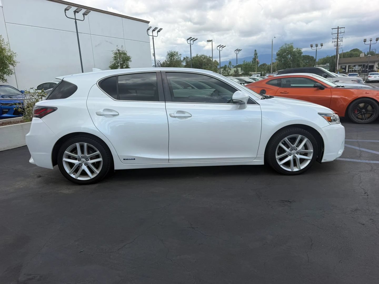 Used 2016 Lexus CT 200h w/ Accessory Package 2 FWD image 5
