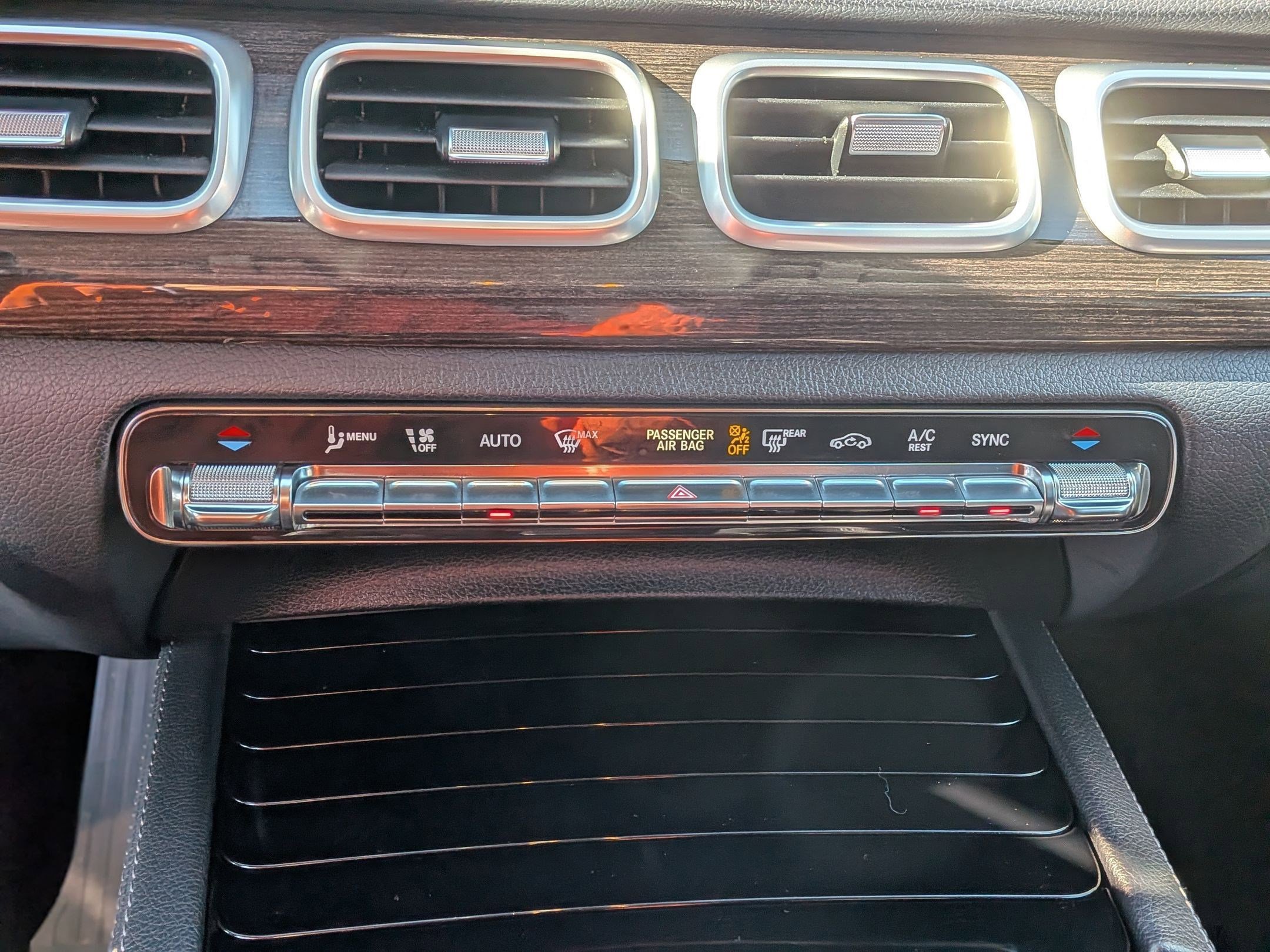 Certified 2020 Mercedes-Benz GLE 350 4MATIC image 24