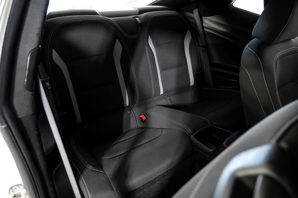 Used 2023 Chevrolet Camaro LT RWD image 34