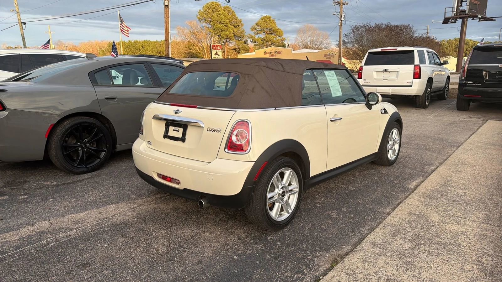 Used 2013 MINI Cooper Convertible image 8