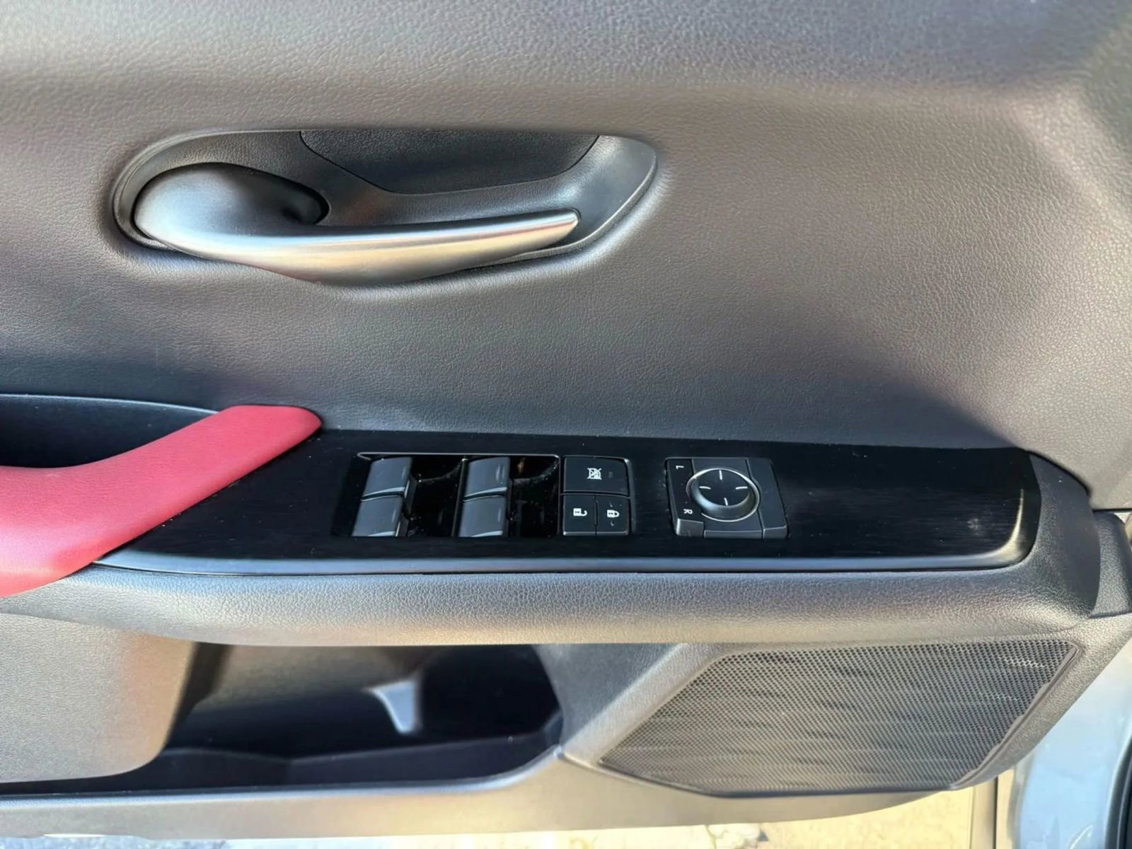 Used 2021 Lexus UX 250h F Sport w/ F Sport Premium Package image 22