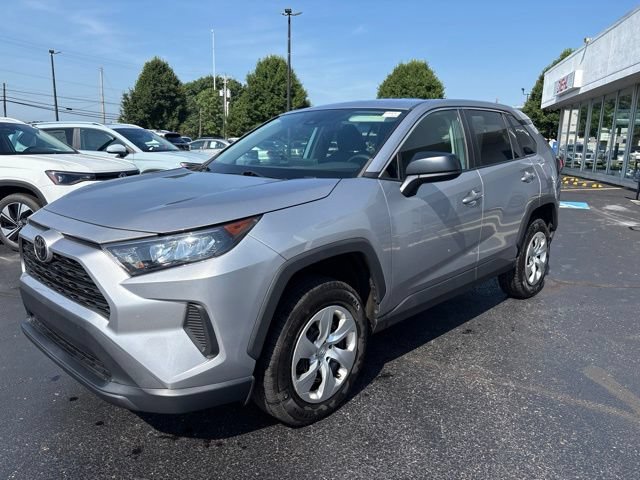 Used 2022 Toyota RAV4 LE AWD/4WD image 7