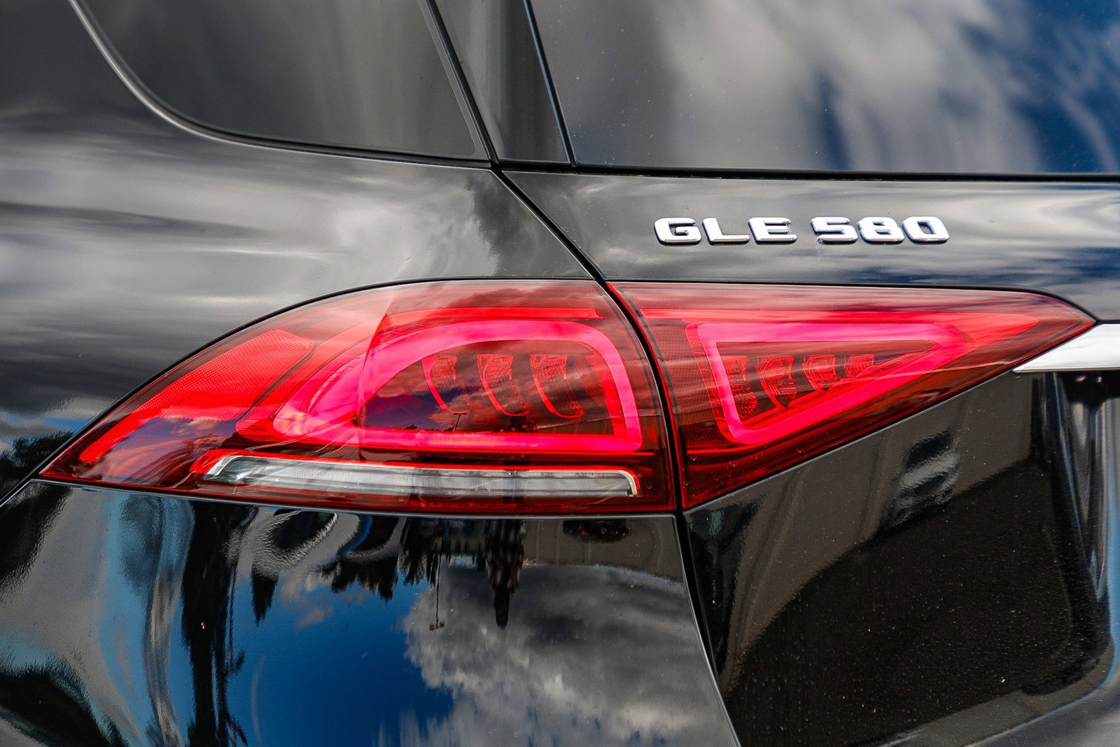 Certified 2021 Mercedes-Benz GLE 580 4MATIC image 8