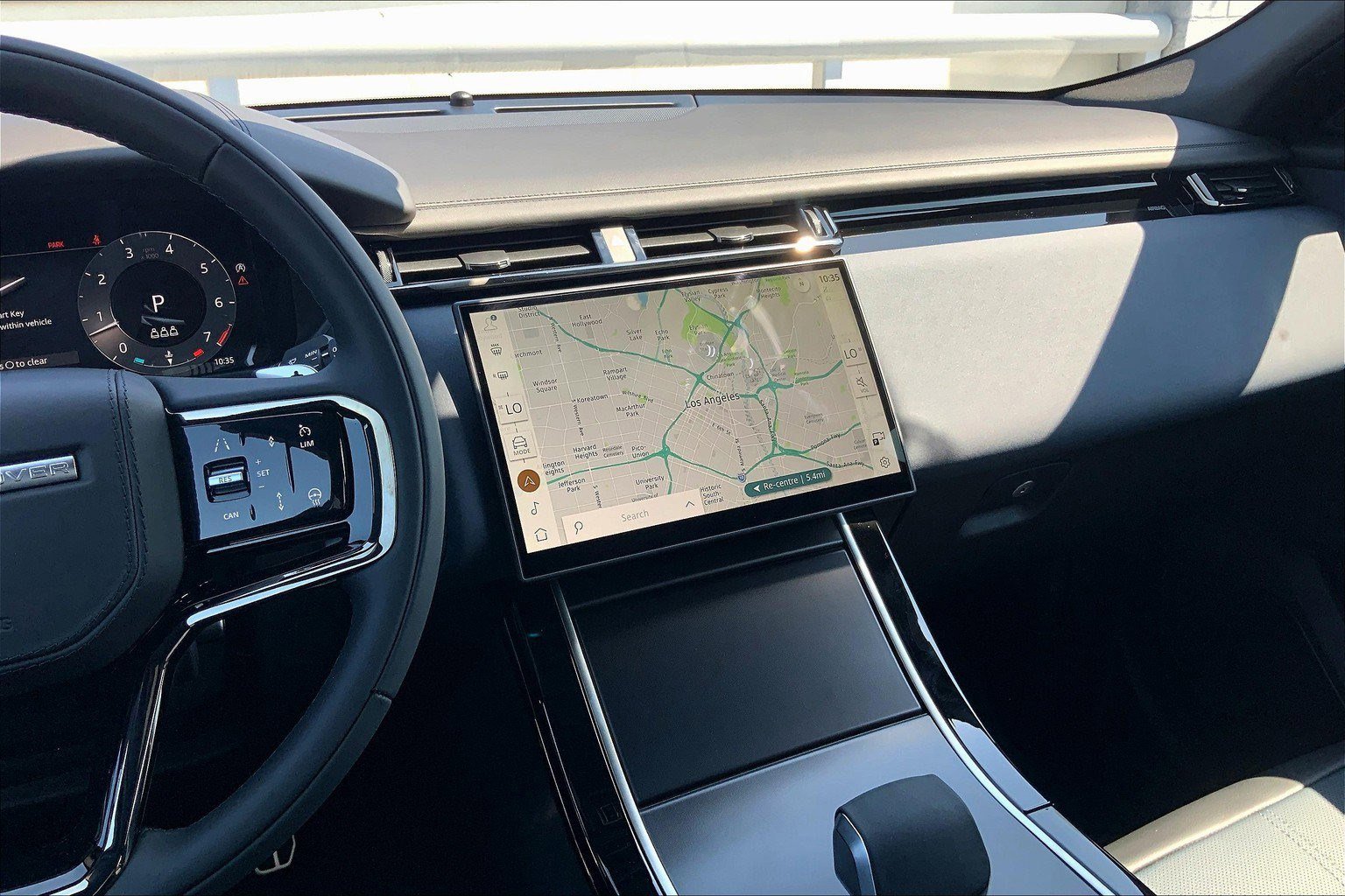 New 2026 Land Rover Range Rover Velar Dynamic SE image 7