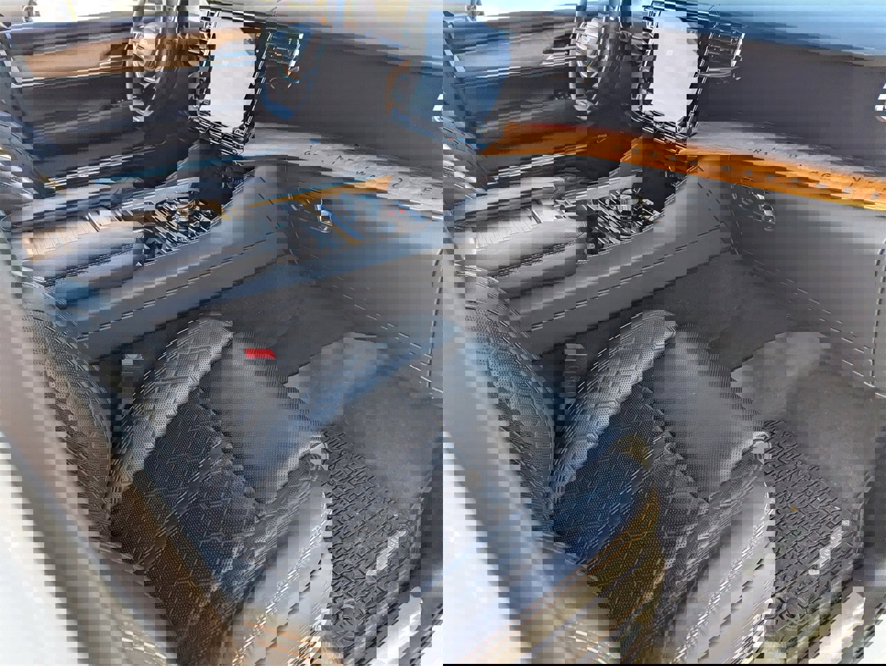 Used 2024 Jeep Grand Wagoneer L Series III image 15