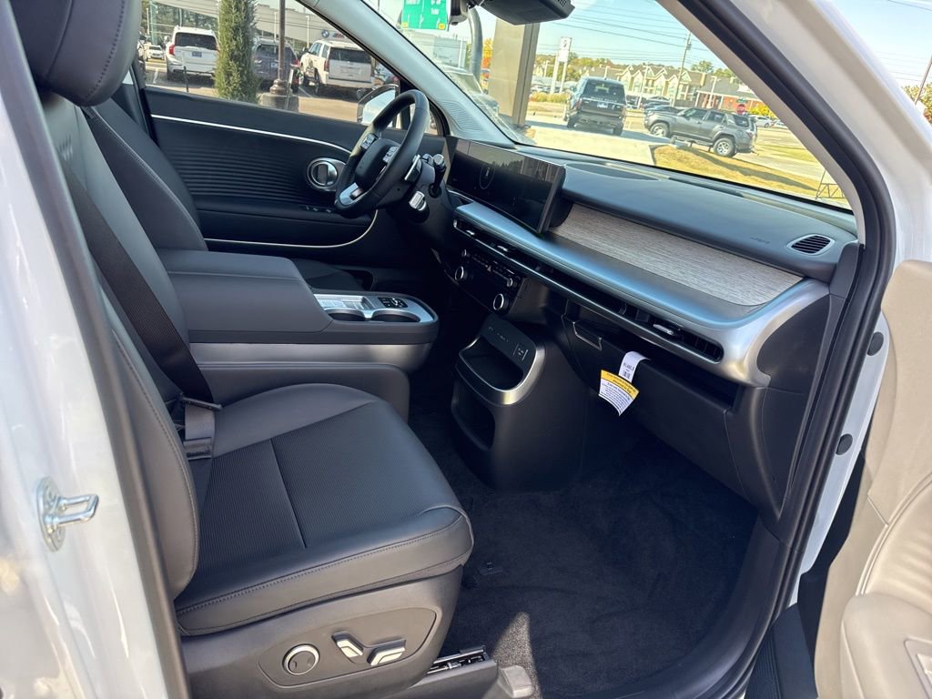 New 2026 Hyundai Ioniq 9 SEL image 13