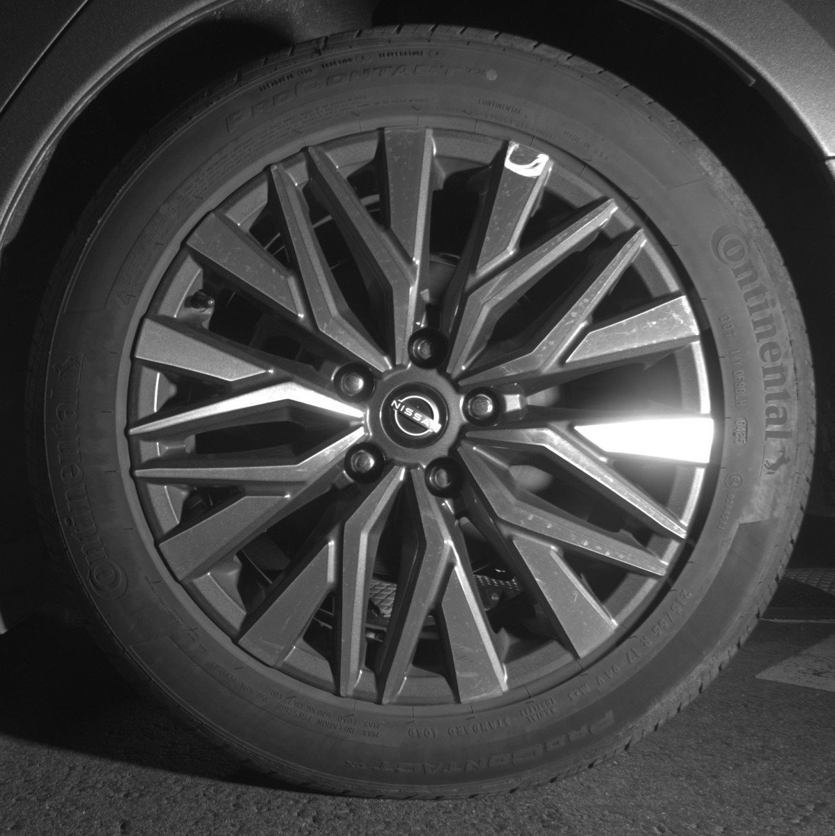 Used 2025 Nissan Altima 2.5 SV image 14