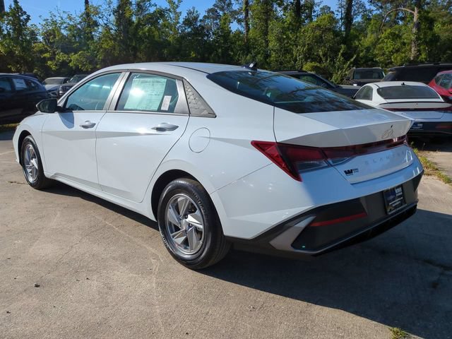 New 2026 Hyundai Elantra SE FWD image 7