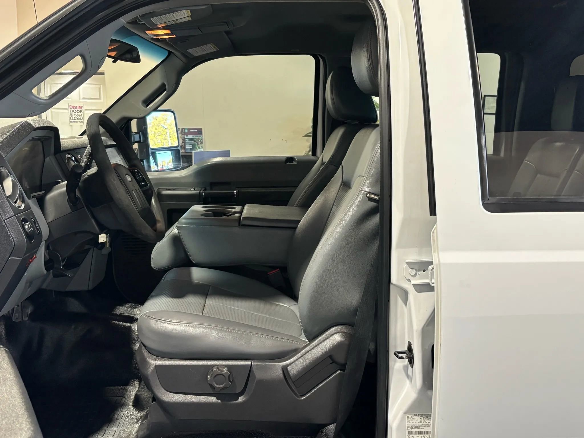 Used 2016 Ford F250 XL w/ Power Equipment Group image 9