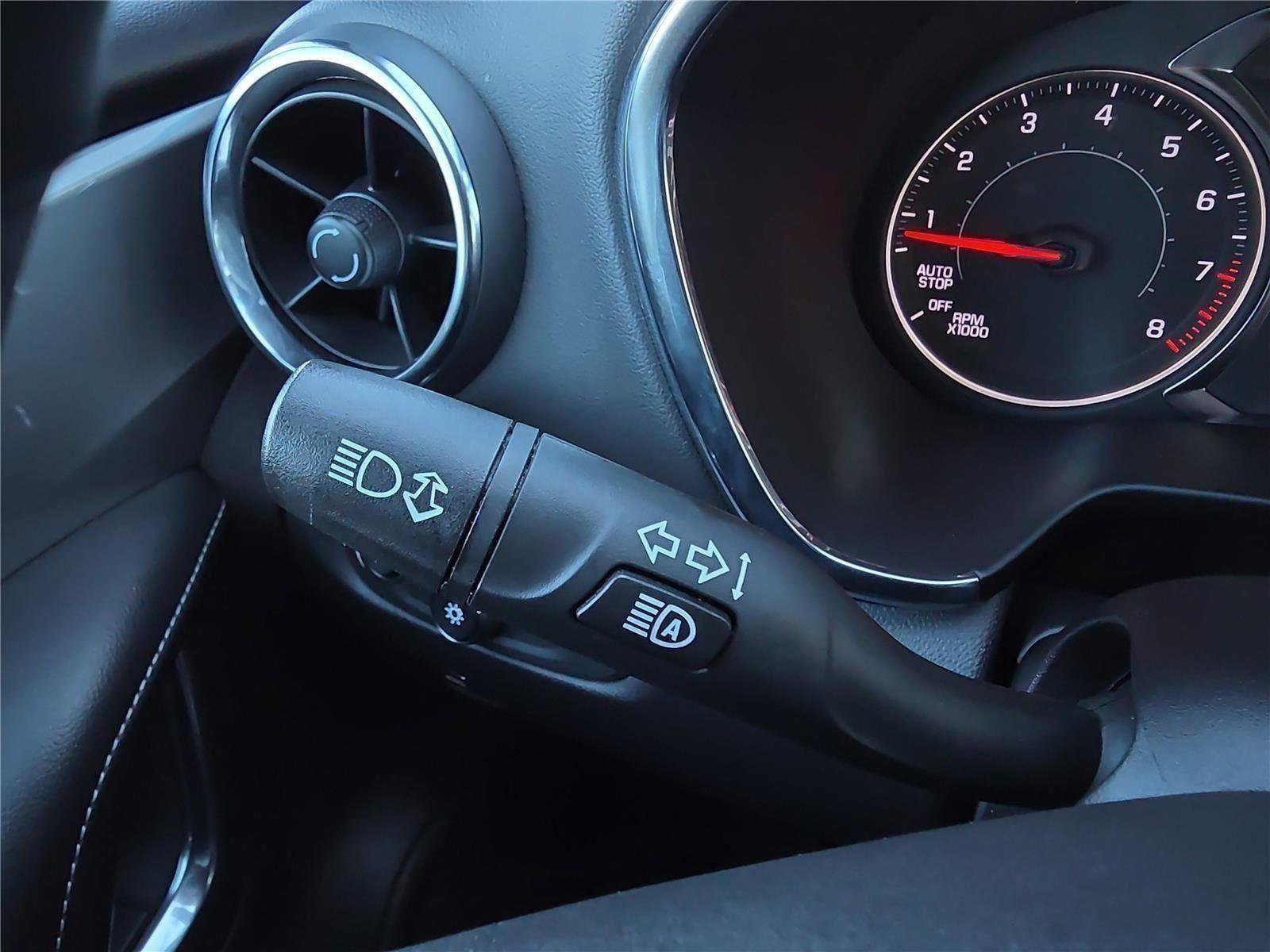 Used 2024 Chevrolet Blazer LT FWD image 18