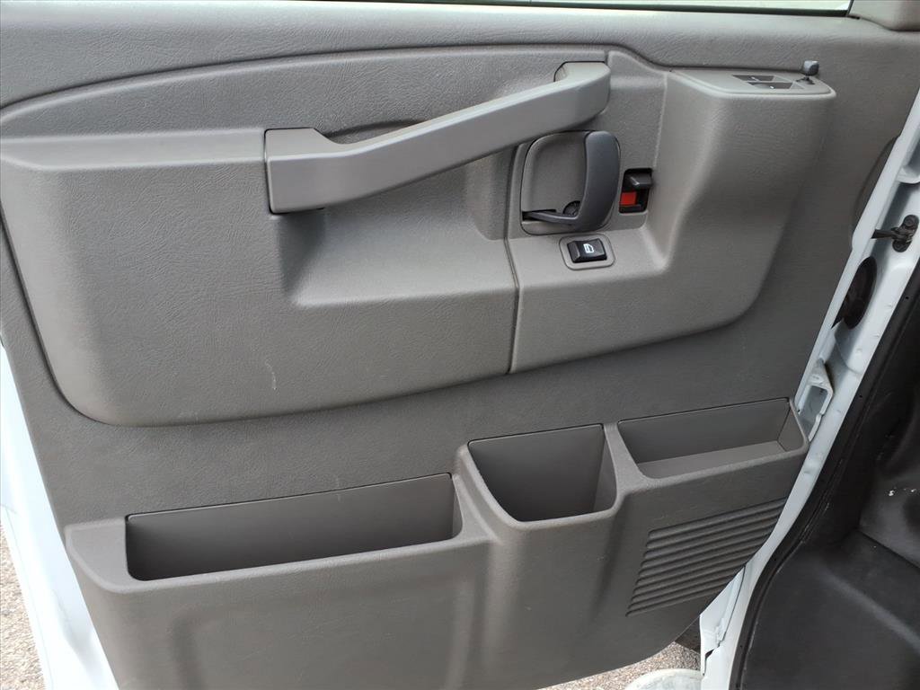 Used 2024 Chevrolet Express 2500 w/ Driver Convenience Package image 23