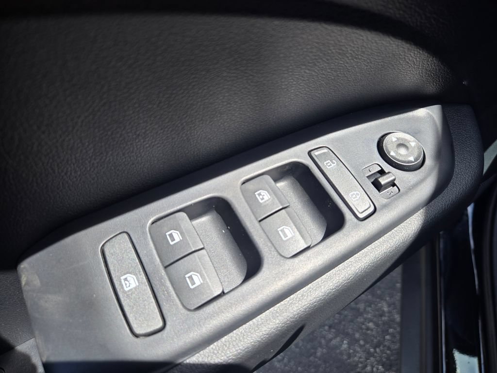 New 2026 Hyundai Venue SEL FWD image 21