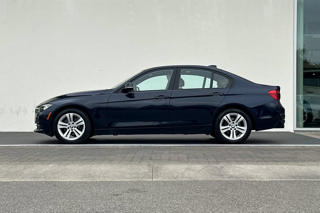 Used 2016 BMW 328d xDrive Sedan AWD/4WD image 6