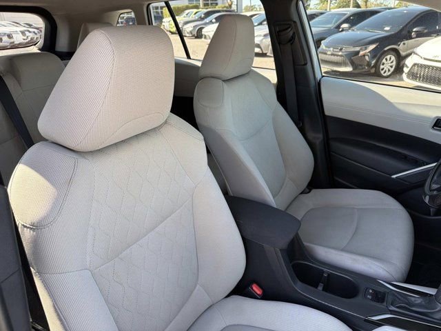 Used 2023 Toyota Corolla Cross L image 16