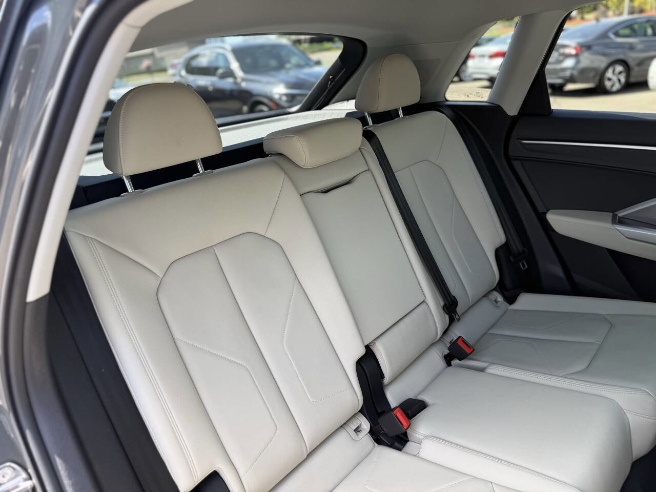 Used 2020 Audi Q3 2.0T Premium Plus w/ Premium Plus Package AWD/4WD image 20