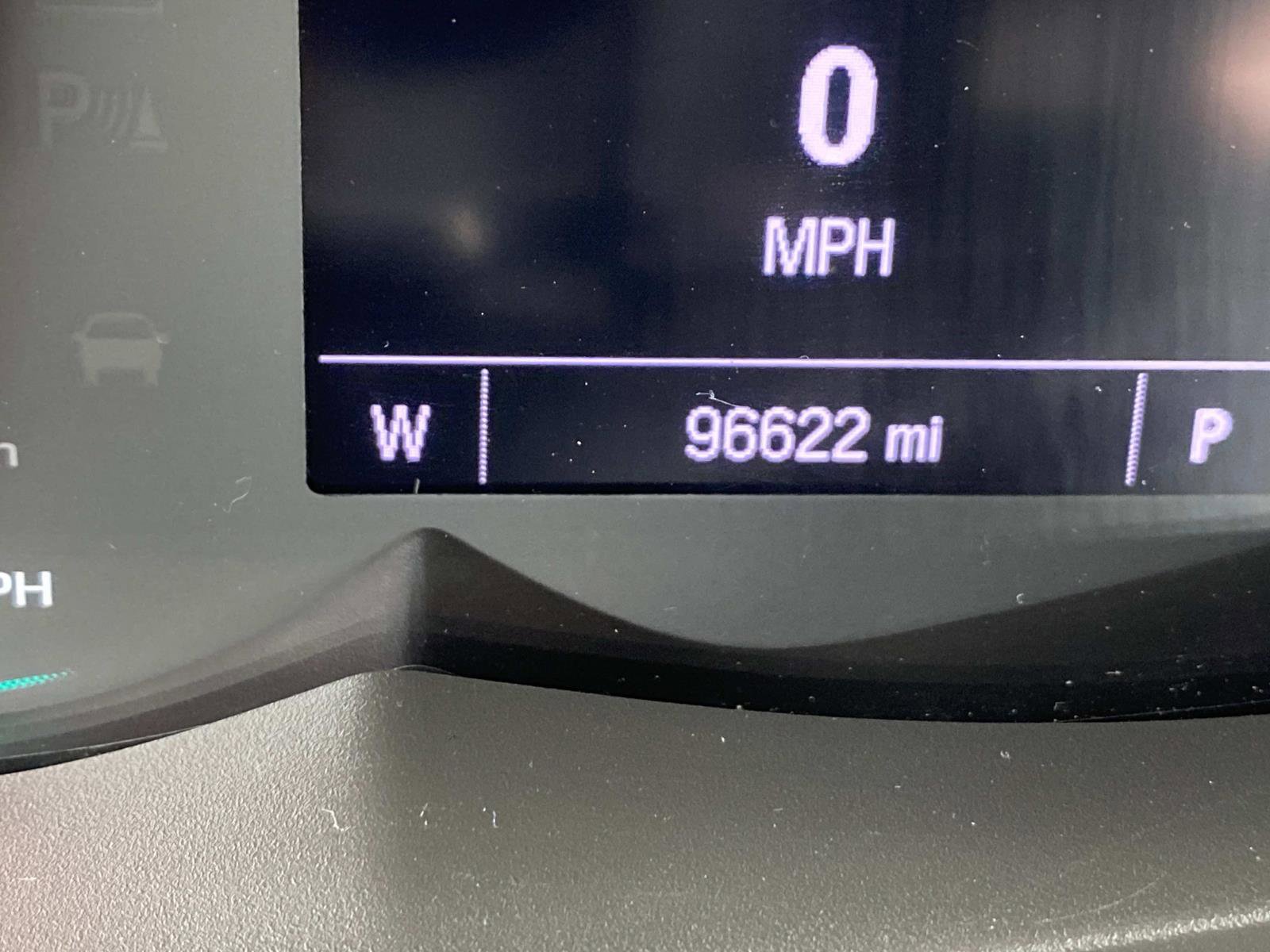 Used 2019 Chevrolet Trax LT w/ LT Convenience Package image 24