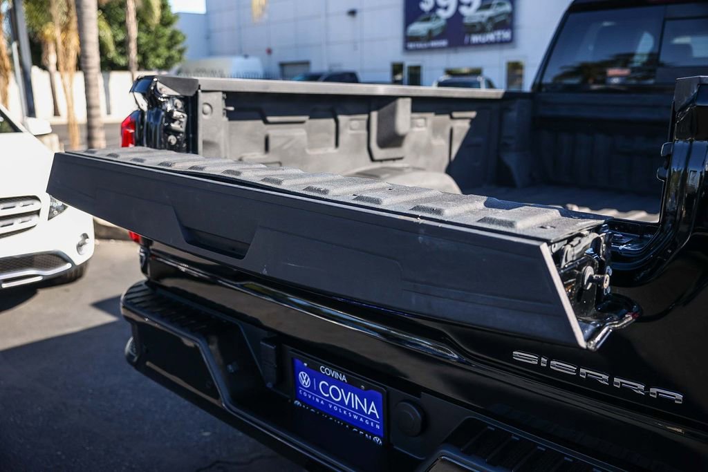 Used 2022 GMC Sierra 3500 Denali w/ Denali Ultimate Package image 36