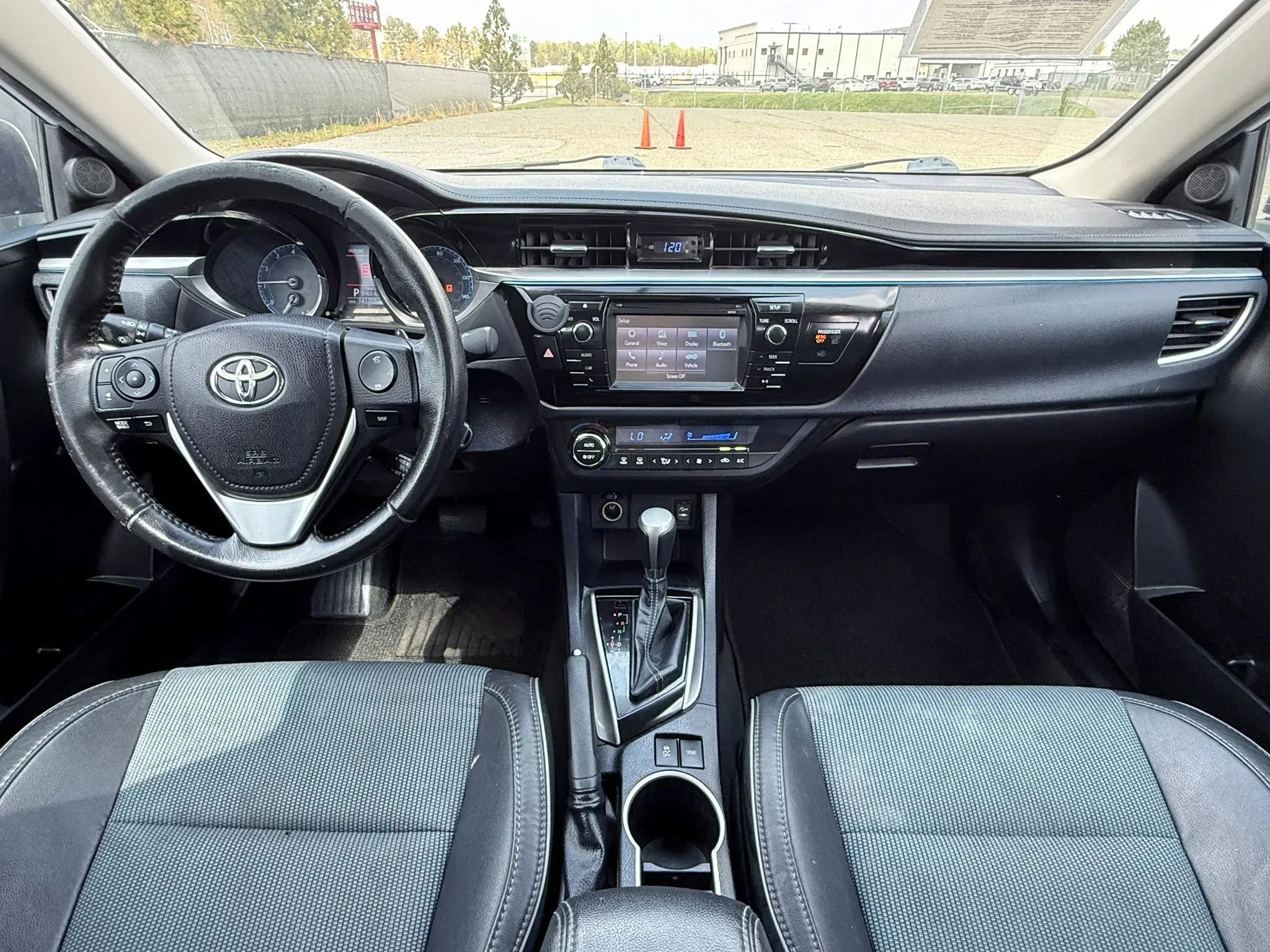 Used 2014 Toyota Corolla S image 3