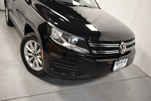 Used 2017 Volkswagen Tiguan Wolfsburg Edition AWD/4WD image 3