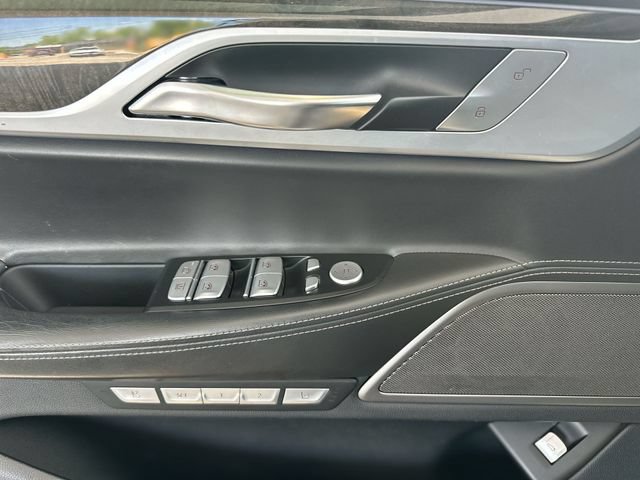 Used 2017 BMW 750i xDrive AWD/4WD image 14