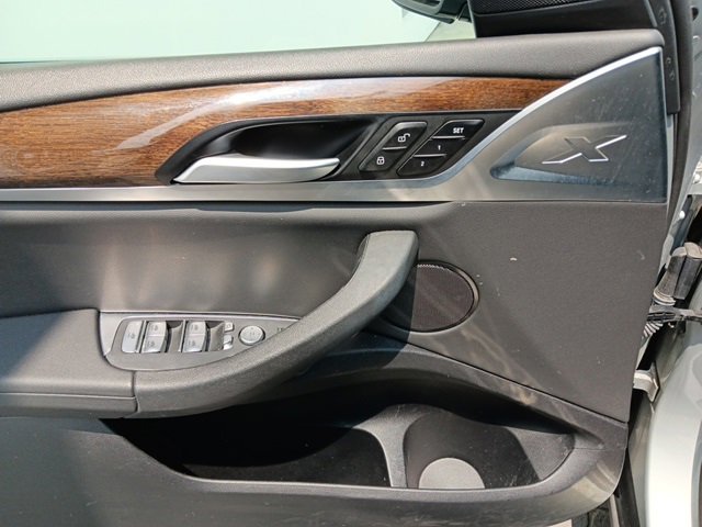 Used 2021 BMW X3 xDrive30i w/ Convenience Package image 18