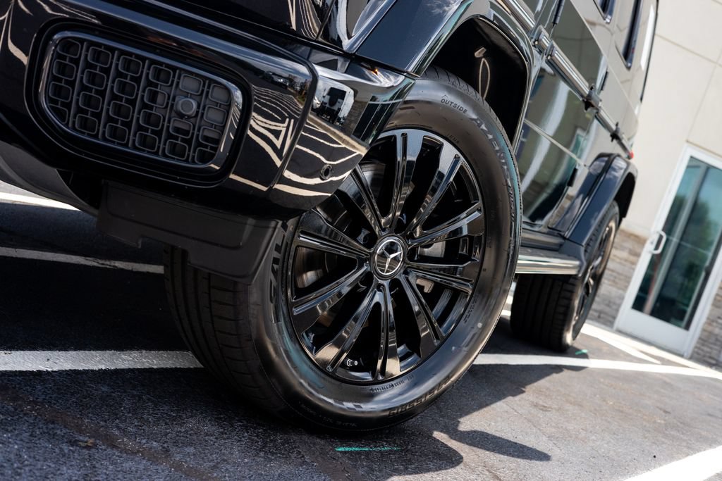 Used 2025 Mercedes-Benz G 550 image 2