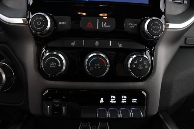 New 2026 RAM 1500 4x4 Crew Cab image 6