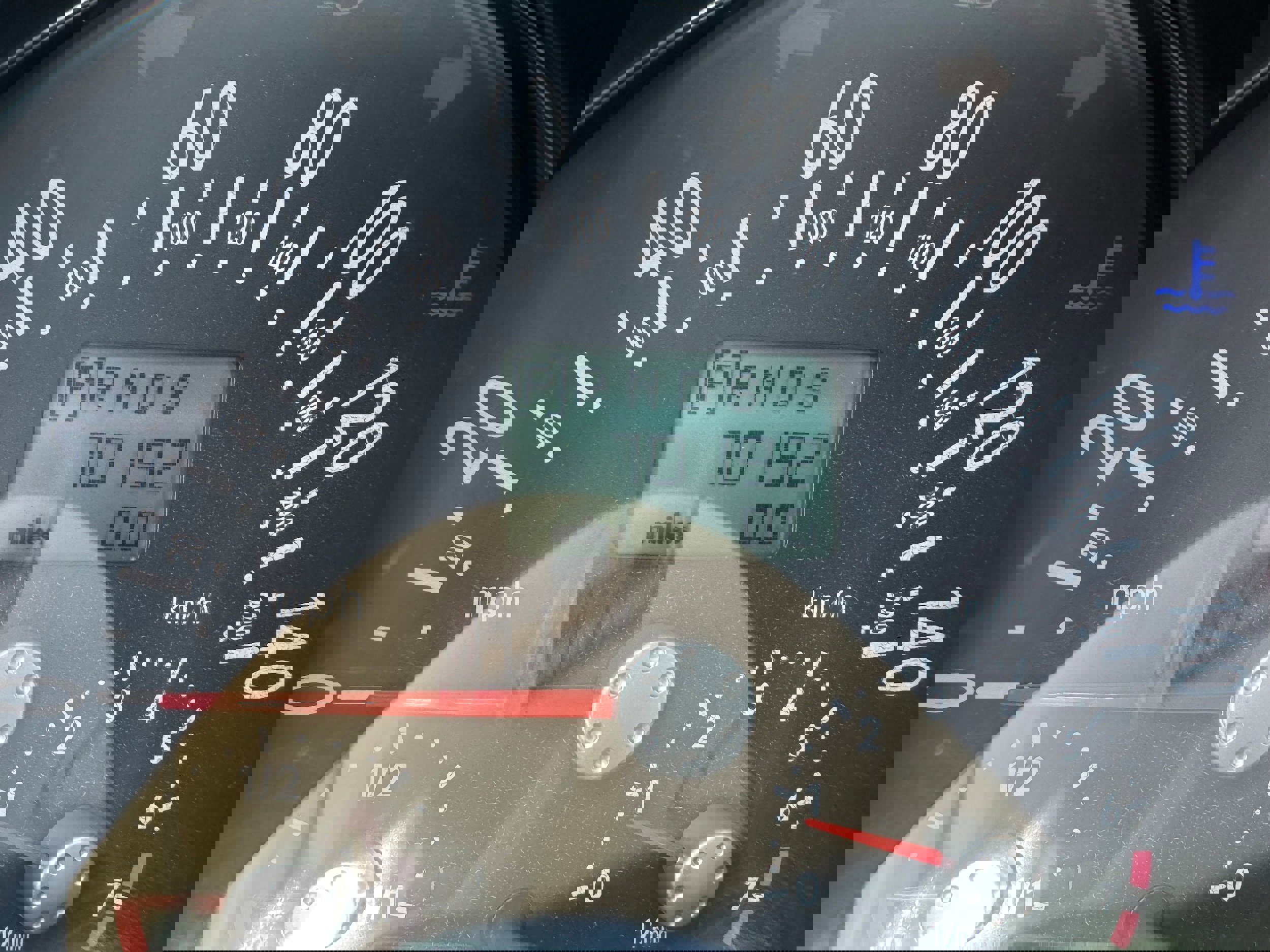 Used 2005 Volkswagen Beetle GLS image 17